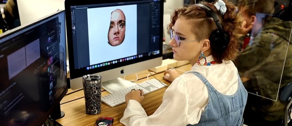 IMM student working of vector portrait